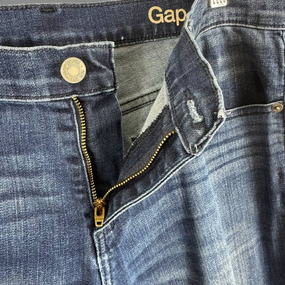 Gap 1969 Girlfriend Jeans Dark Wash Relaxed Tapered Denim Womens Size 31 Regular - Picture 3 of 6